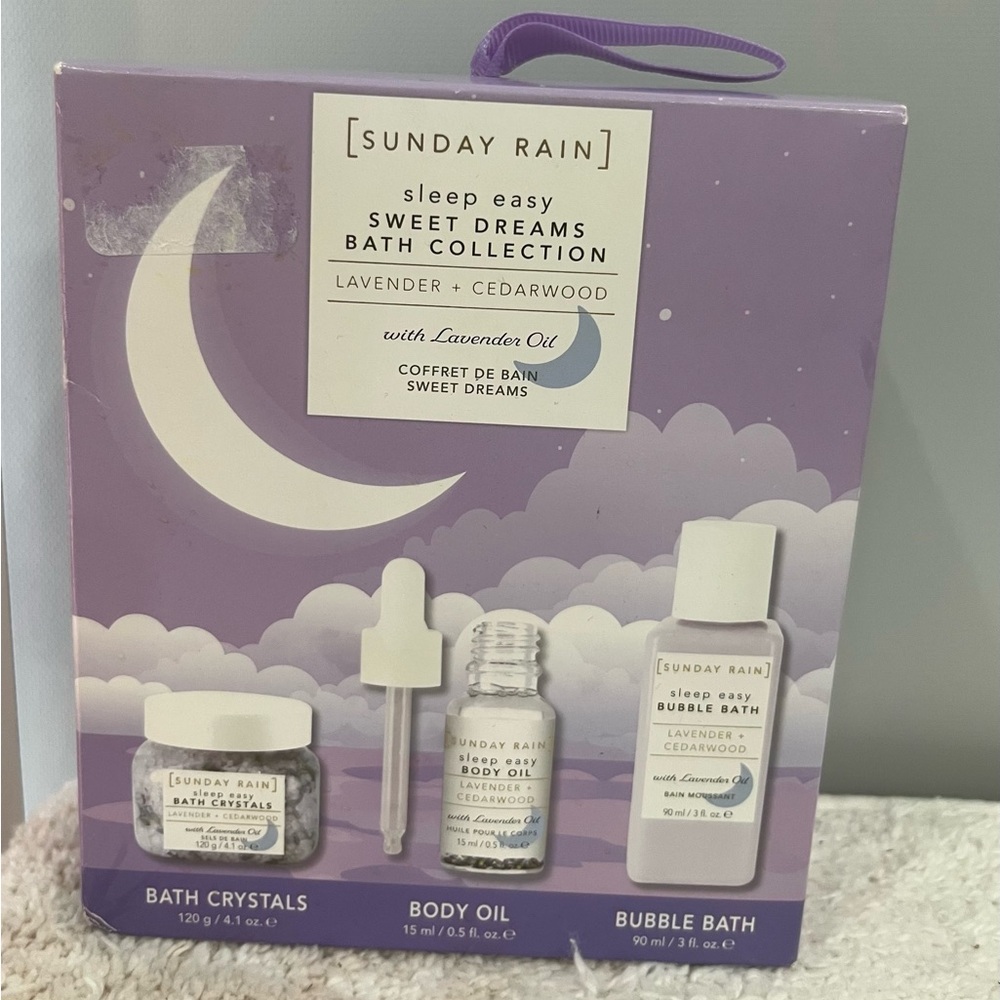 Sunday Lavender + Cedarwood Sleep Easy‎ Bath Set - Purple & White